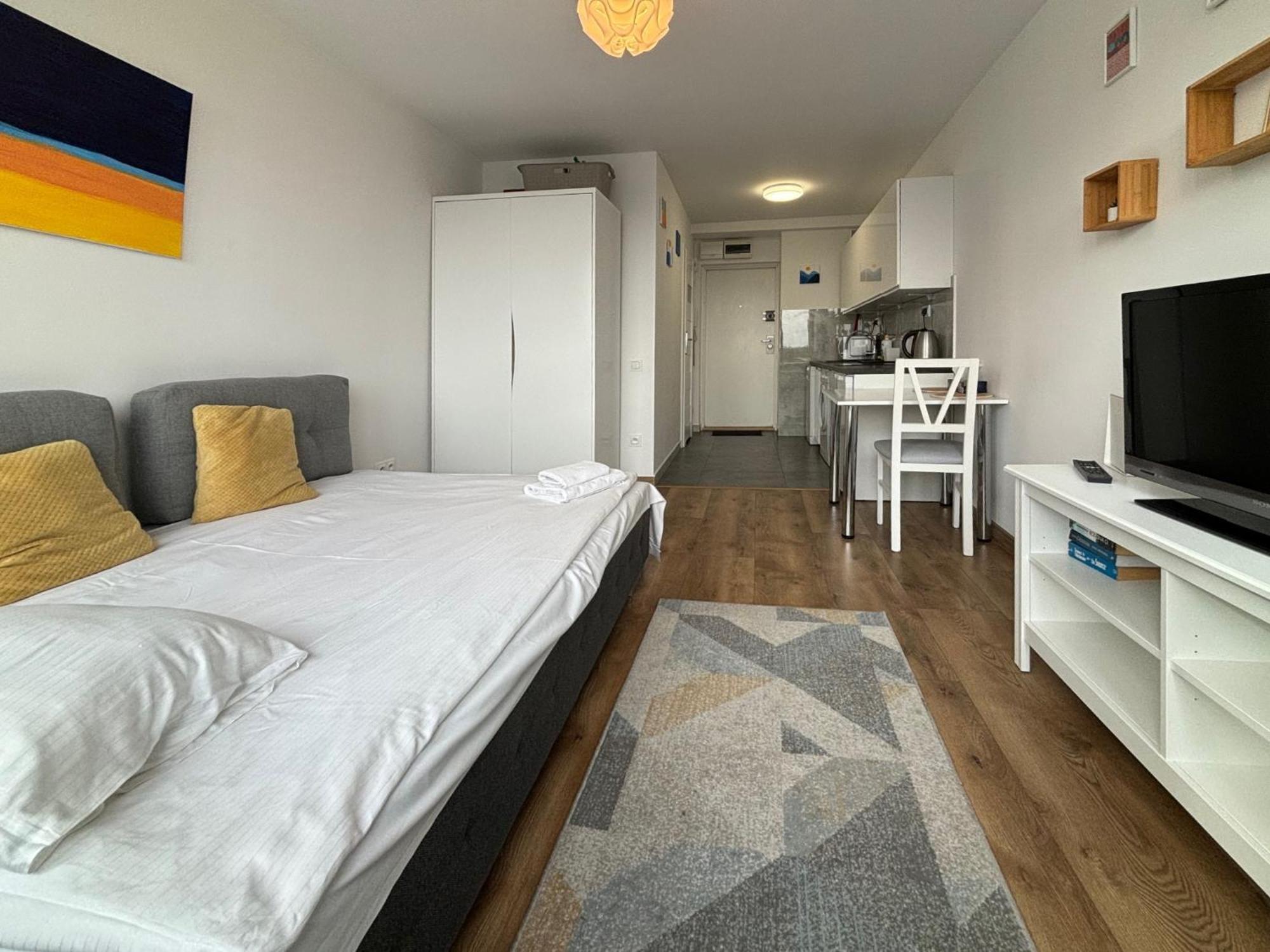 Sweet Life Apartment Next To Metro Station Warsaw Exterior photo